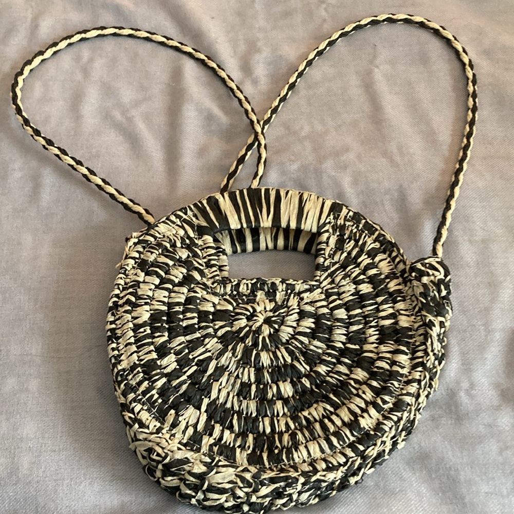 Urban Expressions straw Black and Cream Clutch with Elegant Design